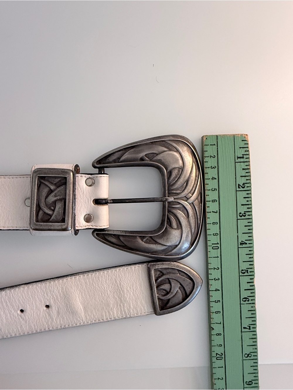 Streets Ahead White Leather Western Concho Belt | Made in USA | Size M - Picture 5 of 8